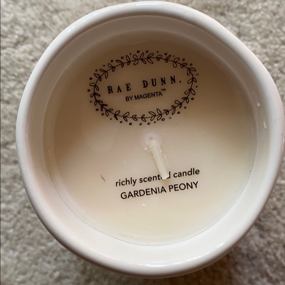 Last 1 - NEW Rae Dunn gardenia peony “Love” candle - Picture 3 of 5